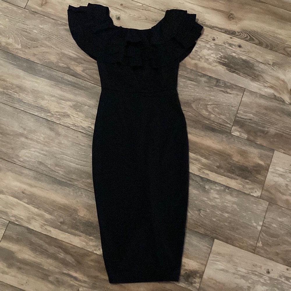 Nasty Gal Black Off the Shoulder Ruffle Dress Size 4